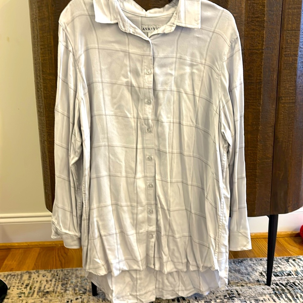 Ava&viv button up tunic top